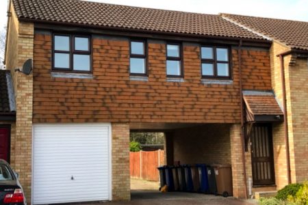 o_1bb9u749vjl3021cjr1b8t11rfj